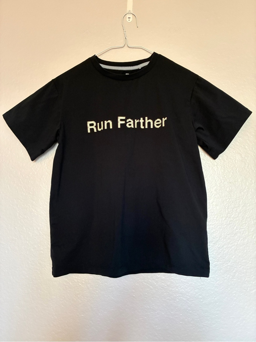 Uniqlo Dry-EX Run Farther Athletic T-Shirt Black Kids Size 11-12 Everyday